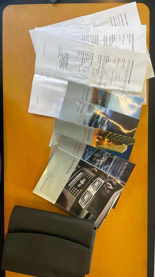 MERCEDES-BENZ A 180 CDI BlueEFFICIENCY *PELLE/XENO/LED/NAVI*