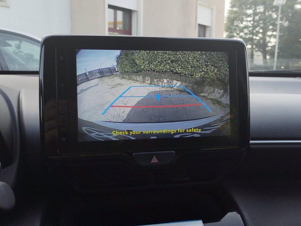 TOYOTA Yaris cross 1.5h active fwd 115cv e-cvt del 2025