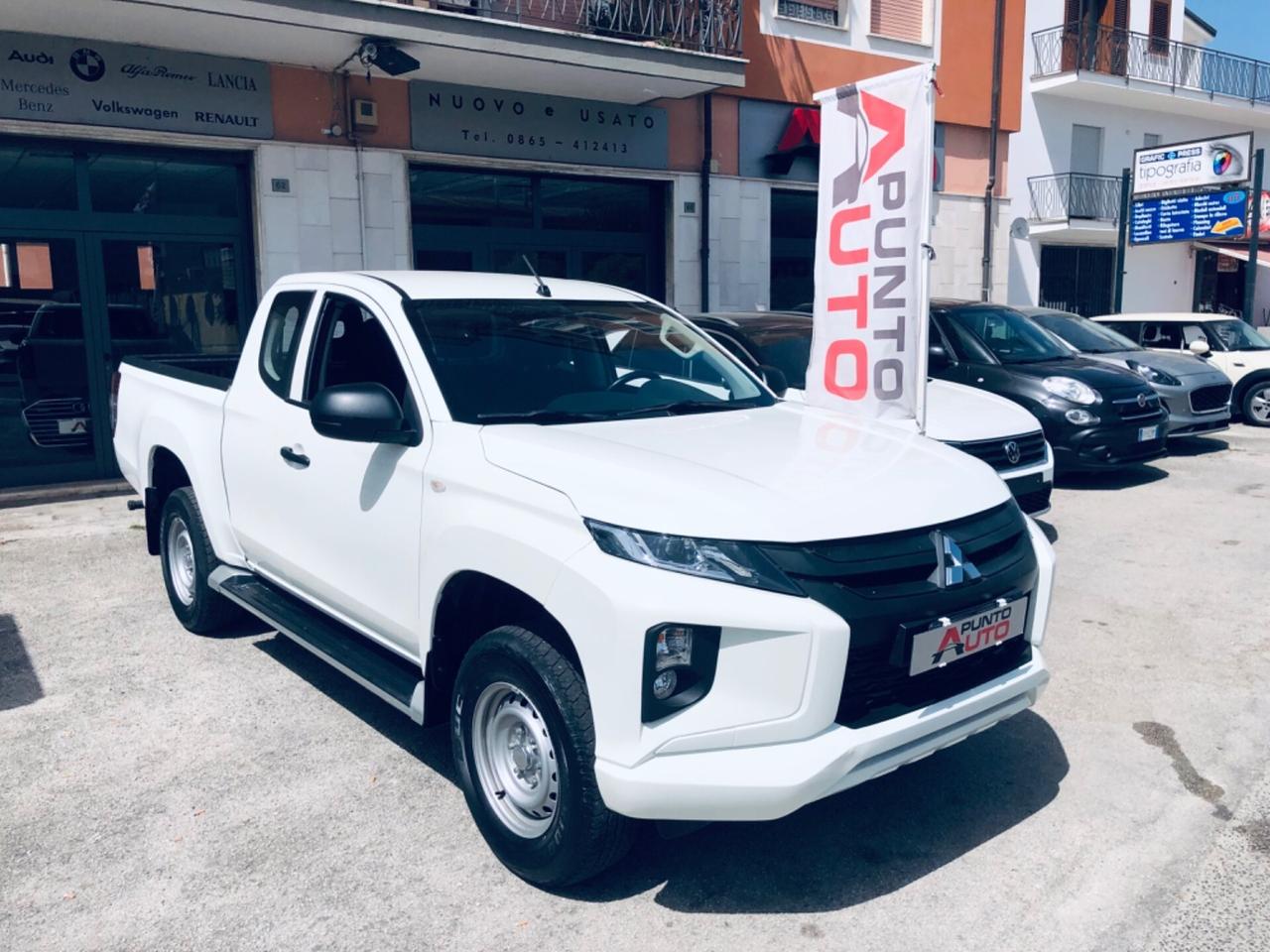 Mitsubishi L200 2.3 PICKUP CABINA ESTESA 4X4