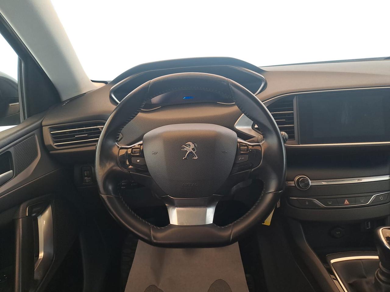 Peugeot 308 1.5 bluehdi Active *99.000*