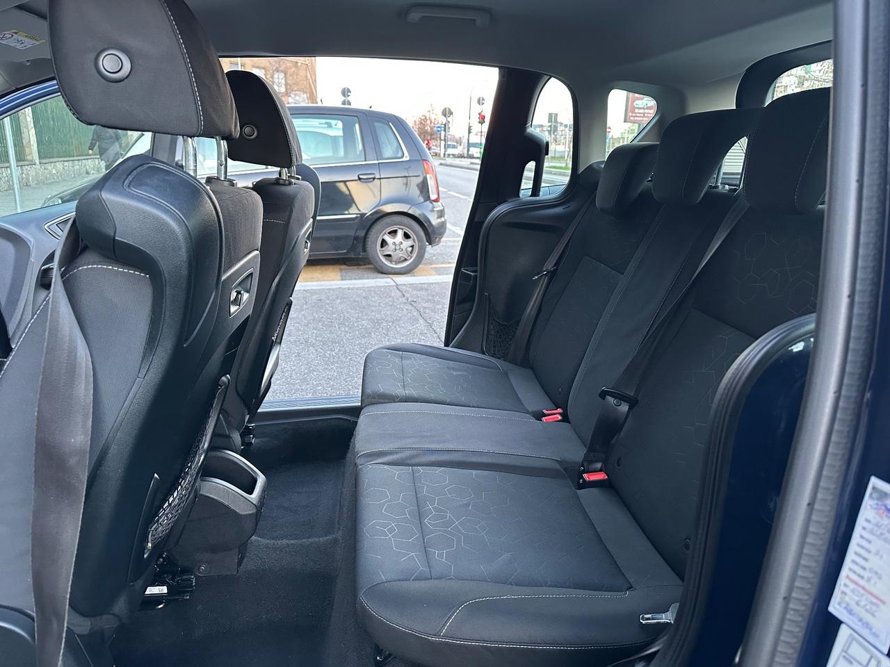 Ford B-Max 1.4 90 CV GPL della casa Titanium