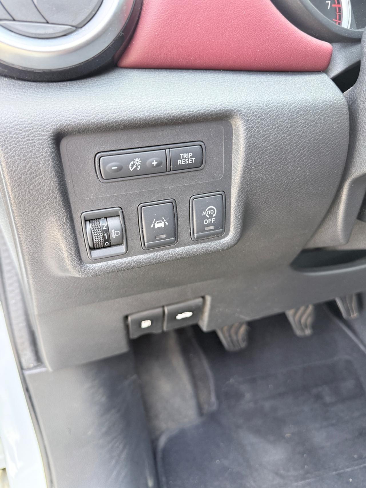 Nissan Micra 0.9 IG-T 12V 5 porte N-Connecta