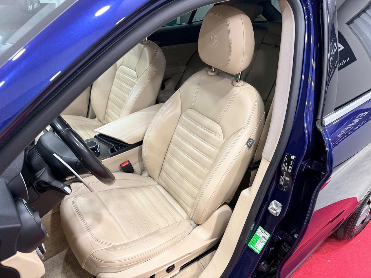 Alfa Romeo Stelvio 2.2 Turbodiesel 210 CV AT8 Q4 Executive