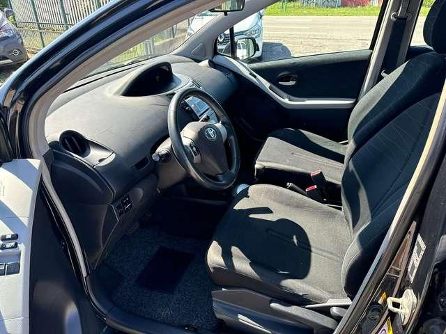 Toyota Yaris 5p 1.3 Sol m-mt NEOPATENTATI