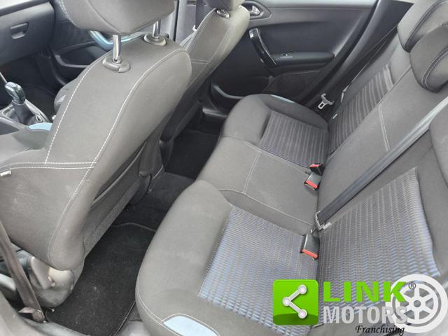 PEUGEOT 208 1.2 puretech vti 5p. Allure