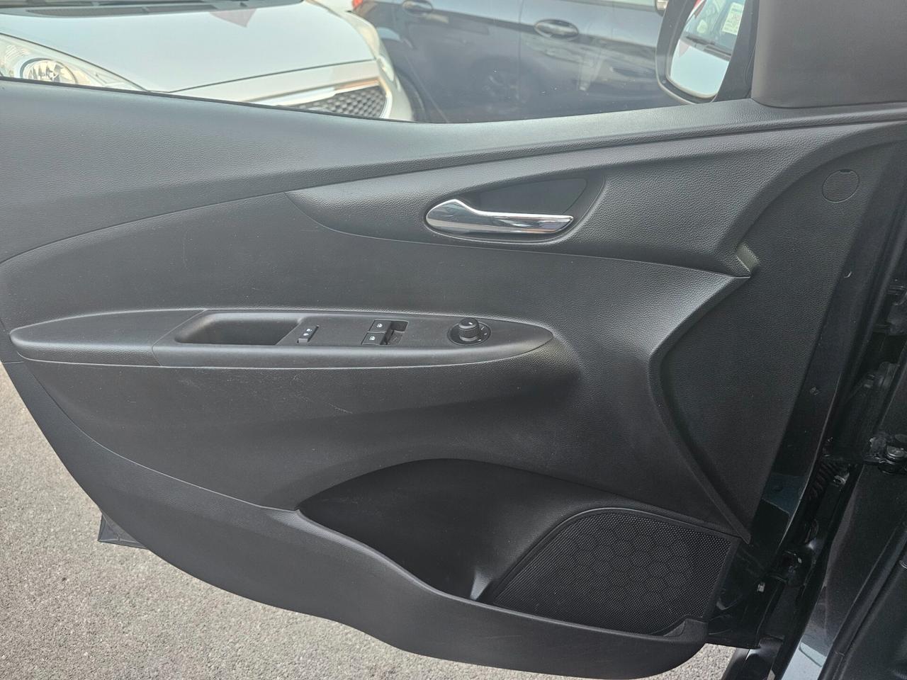 Opel Karl Rocks 1.0 Benzina 75CV Start&Stop.2018