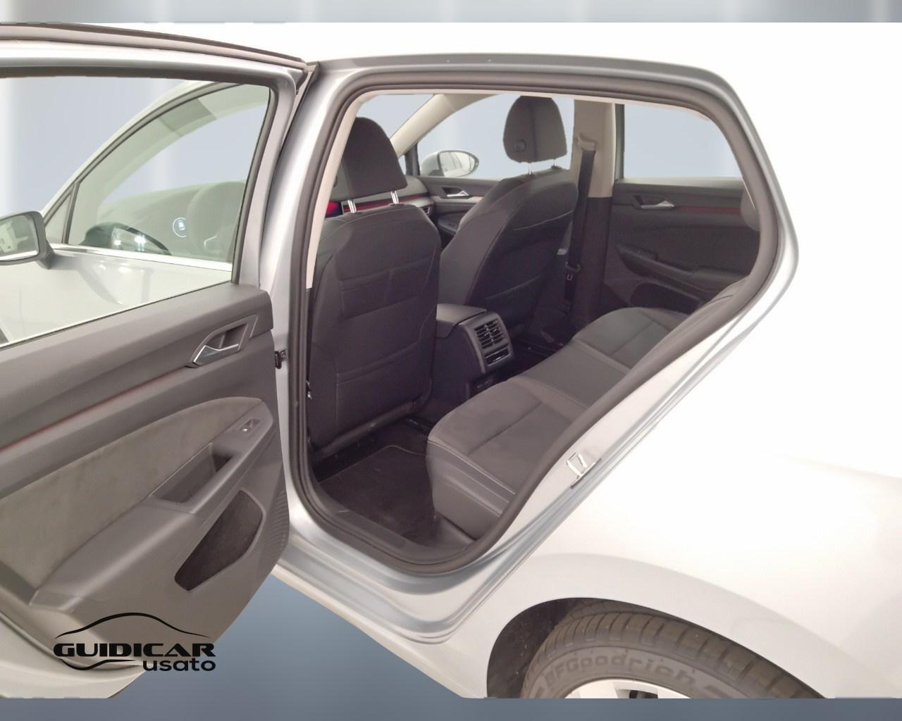 VOLKSWAGEN Golf VIII 2024 - Golf 2.0 tdi Style 150cv dsg