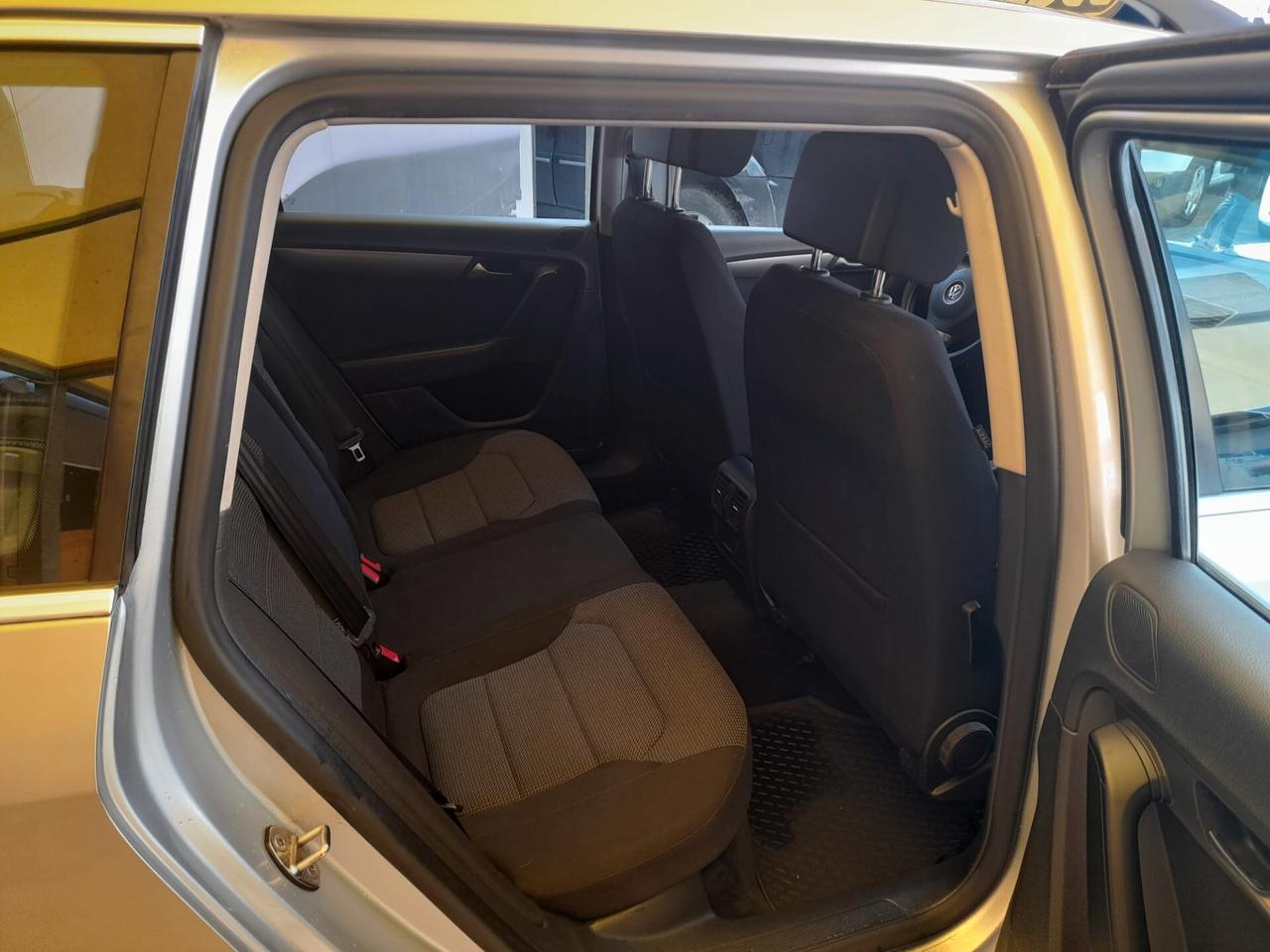 Volkswagen Passat 1.6cc diesel 12 mesi garanzia-2012