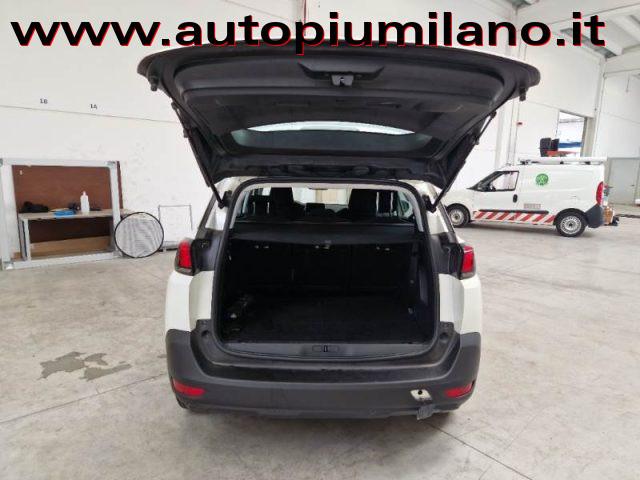 PEUGEOT 5008 BlueHDi 130 S&S EAT8 Active Business