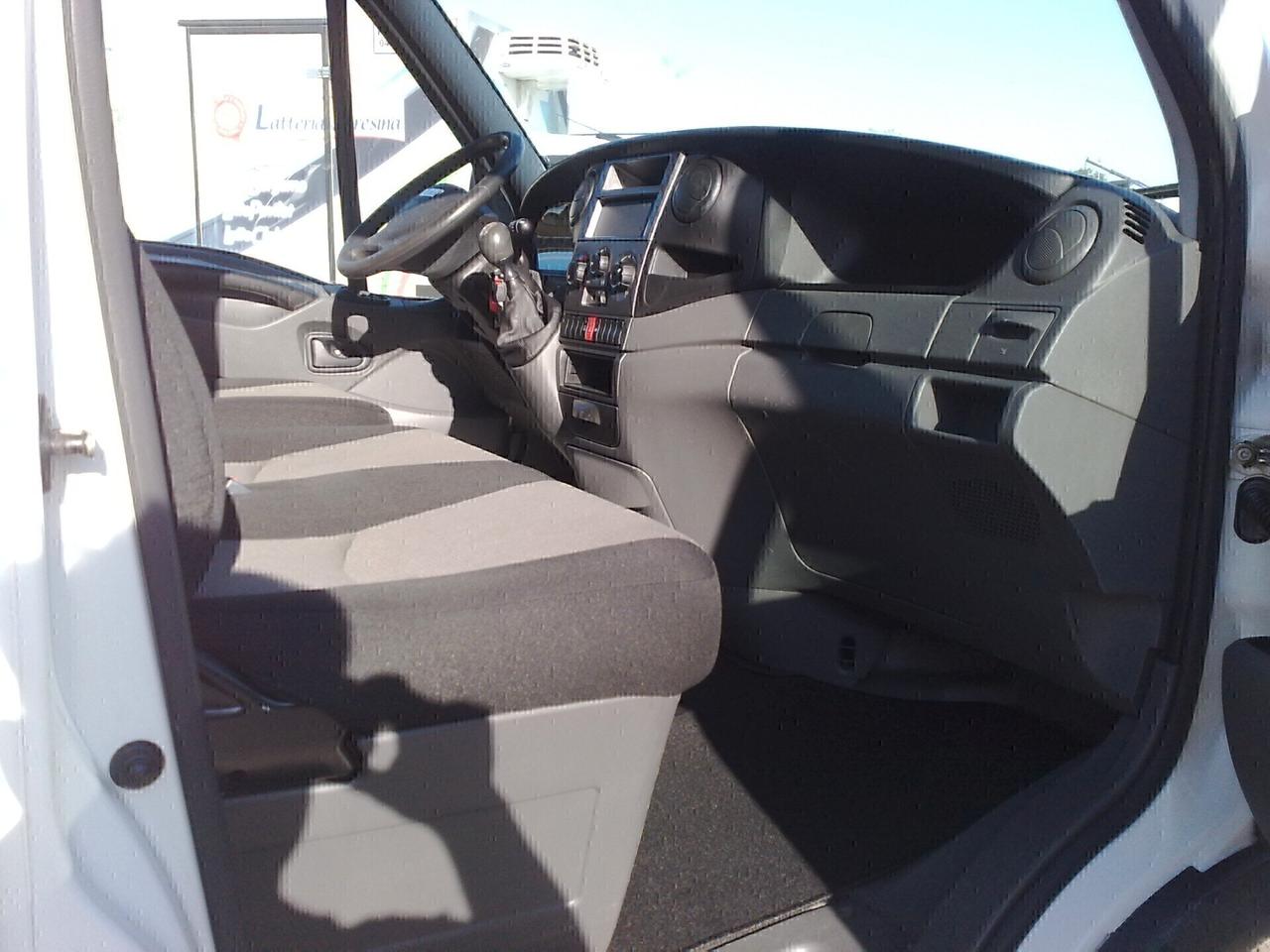 Iveco Daily 35c13 2.3hpt CENTINATO - 2013