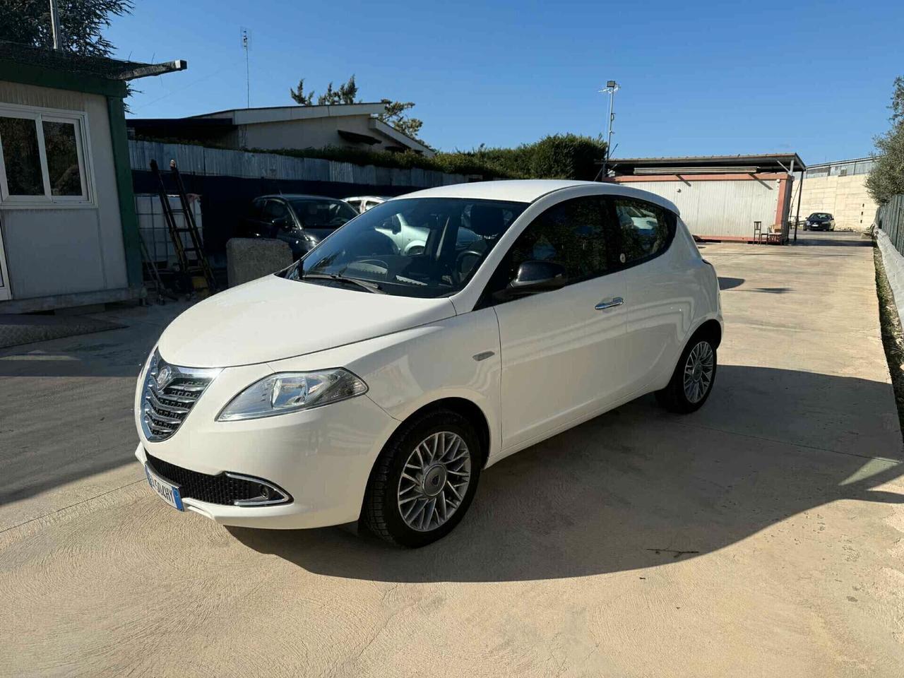 Lancia Ypsilon 1.2 GPL Ecochic Gold 94000KM 2013