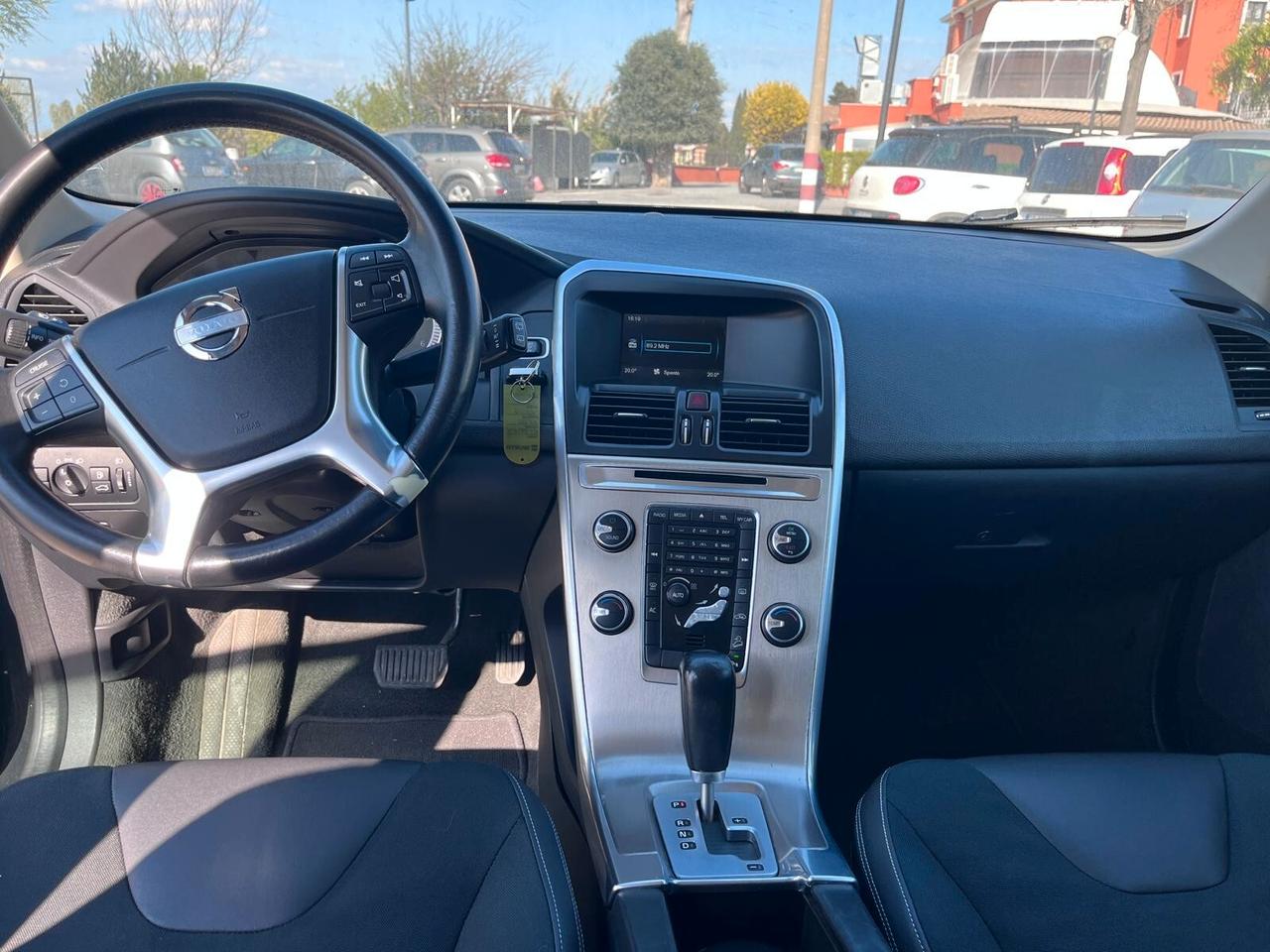 Volvo XC 60 XC60 D5 AWD Geartronic Summum