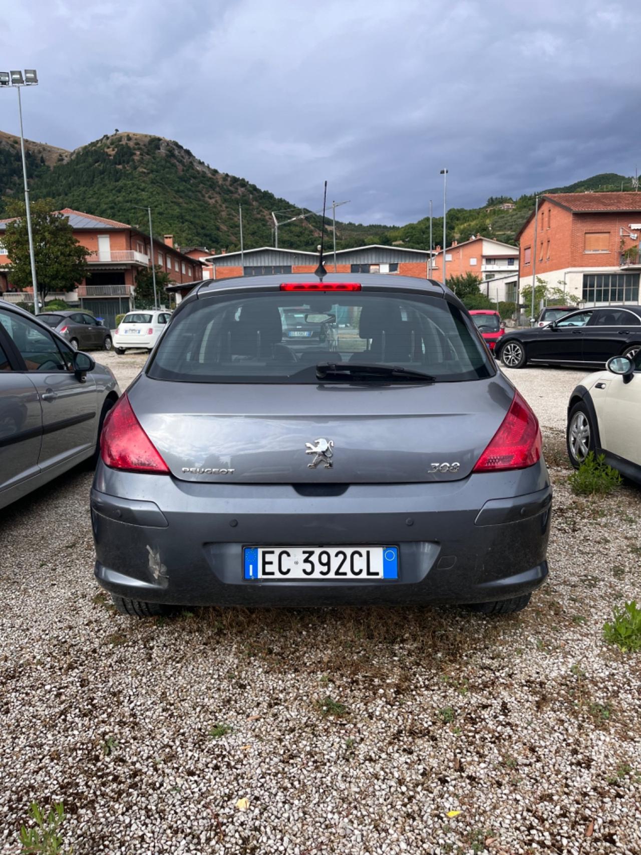 Peugeot 308 1.6 HDi 90CV 2010 SI NEOPATENTATI