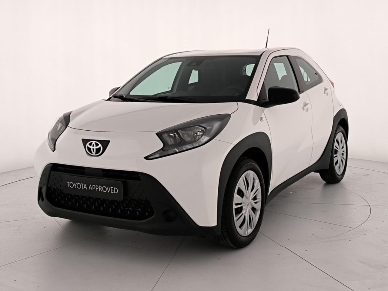 Toyota Aygo x 1.0 active 72cv s-cvt