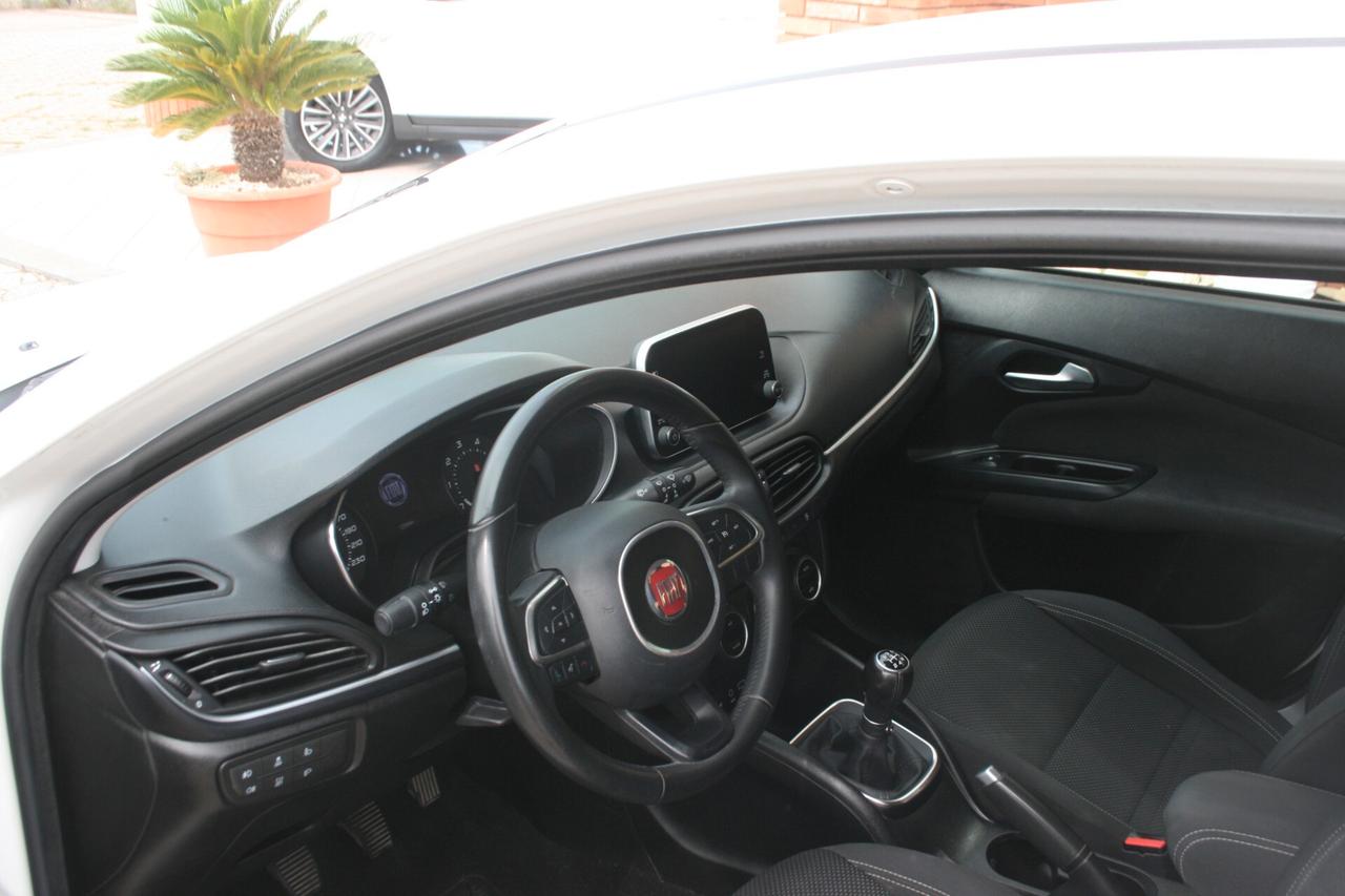 Fiat Tipo 1.3 Mjt S&S 95 cv 5 porte Lounge