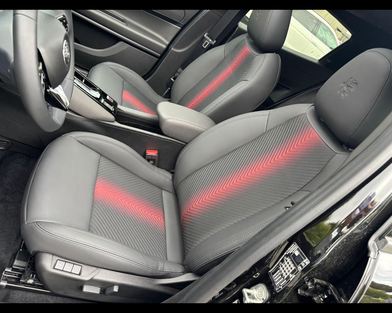 Alfa Romeo Junior - Junior 1.2 ibrida Ti 145cv edct6