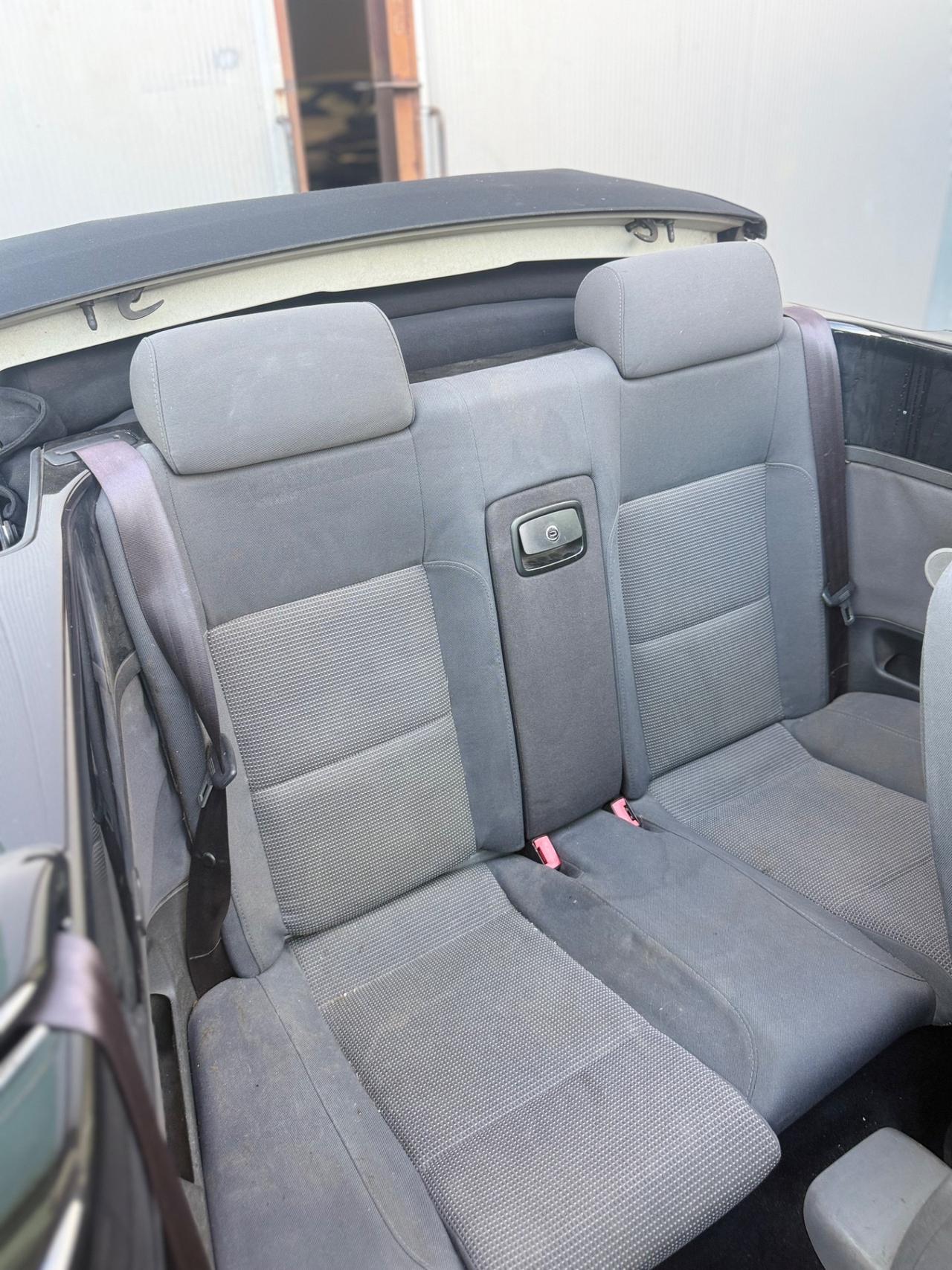 Volkswagen New Beetle 1.6 Cabrio
