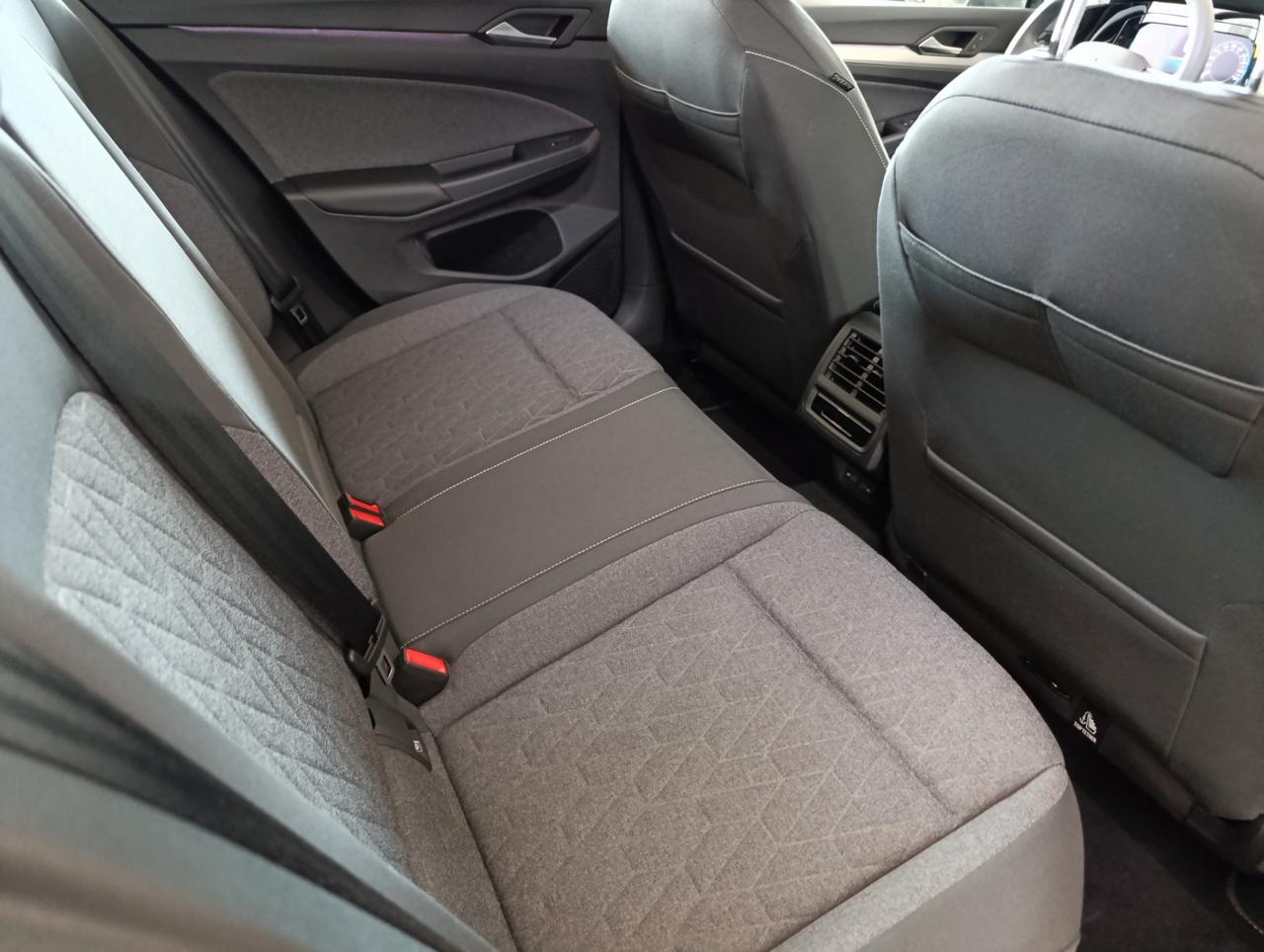 Volkswagen Golf 1.0 tsi Move 110cv