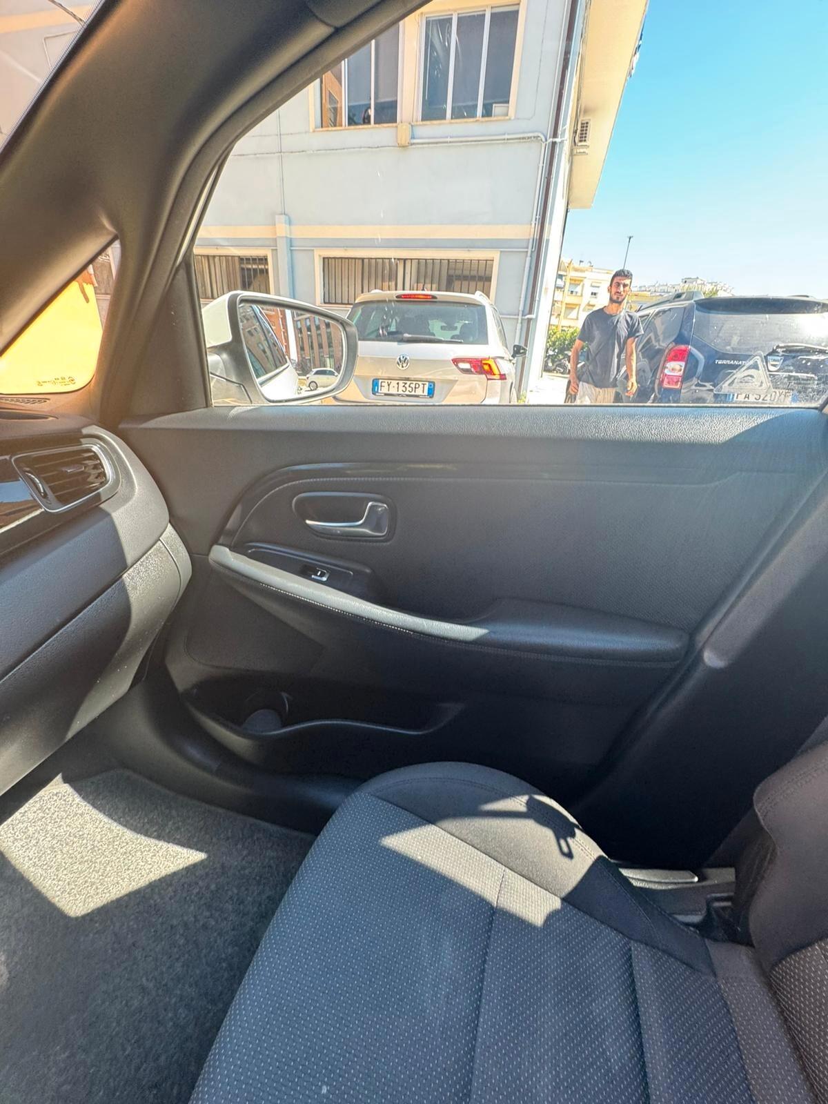 Kia Carens 1.7 CRDi 136 CV Auto Class