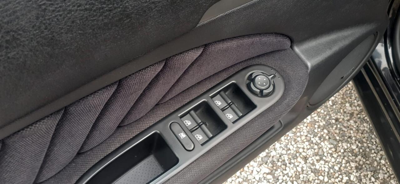 Alfa Romeo 159 2009 - 2.0 JTDM LB AUTOMOBILI