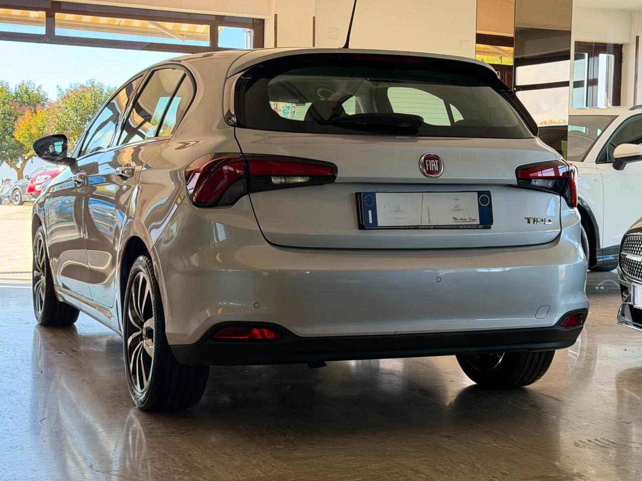 Fiat Tipo 1.6 M.JET 120 cv. 5 porte LOUNGE (Nav)