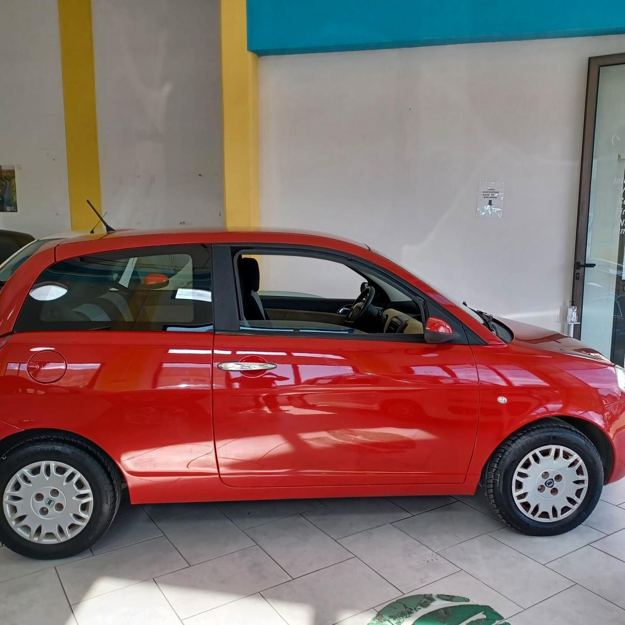 LANCIA YPSILON 1.3 MJTD NEOPATENTATI