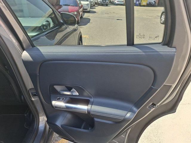 MERCEDES-BENZ GLA 200 d Automatic Sport Plus
