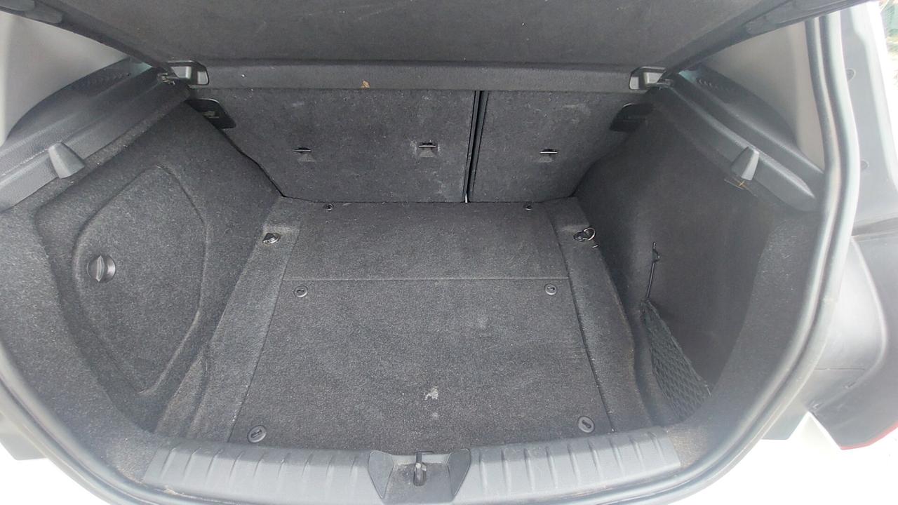 Bmw 116 116d 5p. Urban