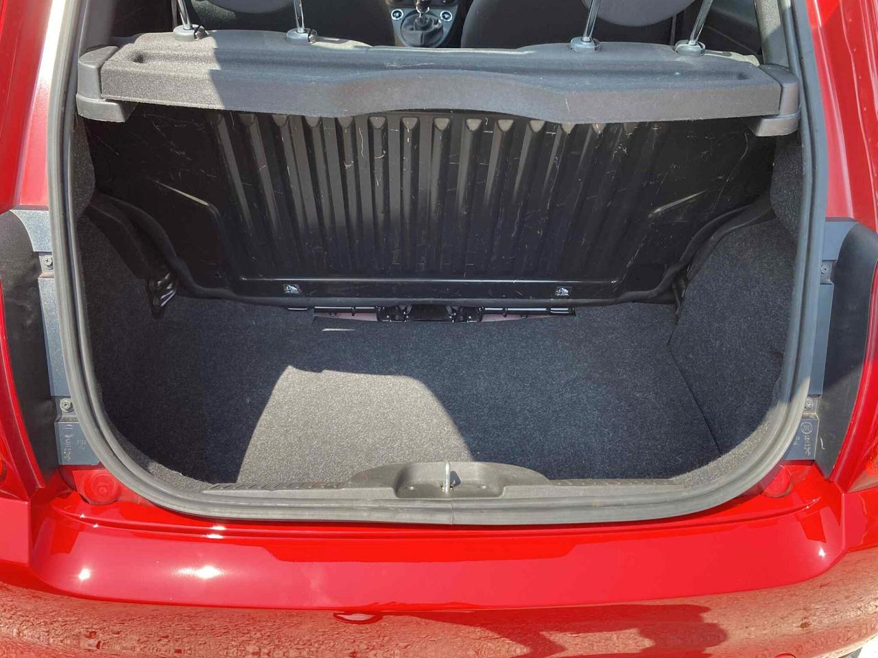 Fiat 500 1.0 Hybrid Red Lounge Ok Neop.