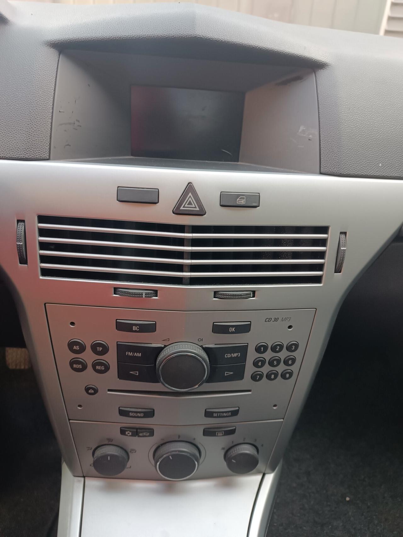 Opel Astra Gpl 2011 garanzia