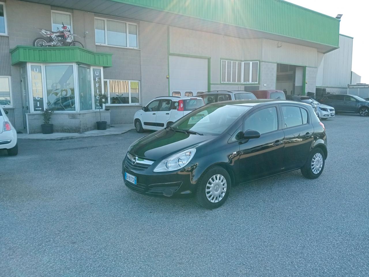 Opel Corsa 1.0 12V 65cv 5 porte OK NEOPATENTATI