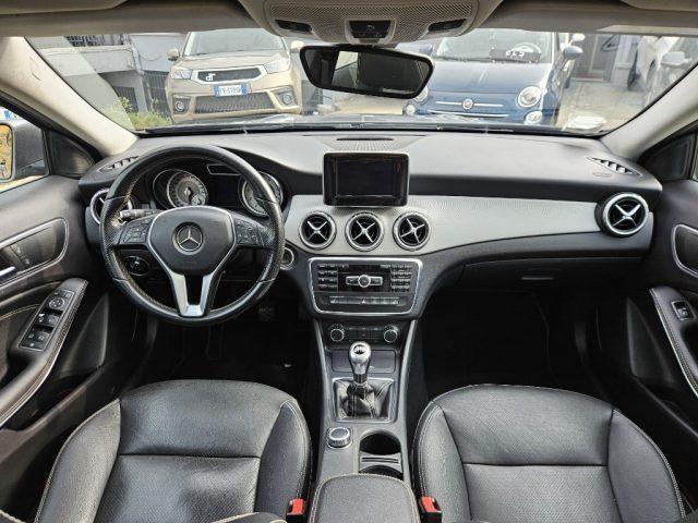MERCEDES-BENZ GLA 180 122 CV