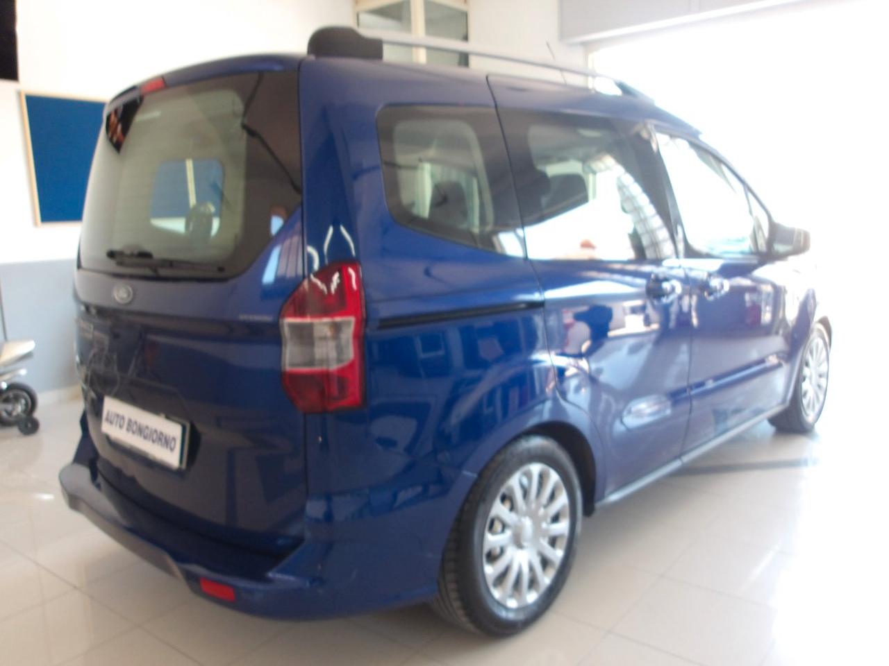 FORD Tourneo Courier 1.5 tdci 75cv titanium E5