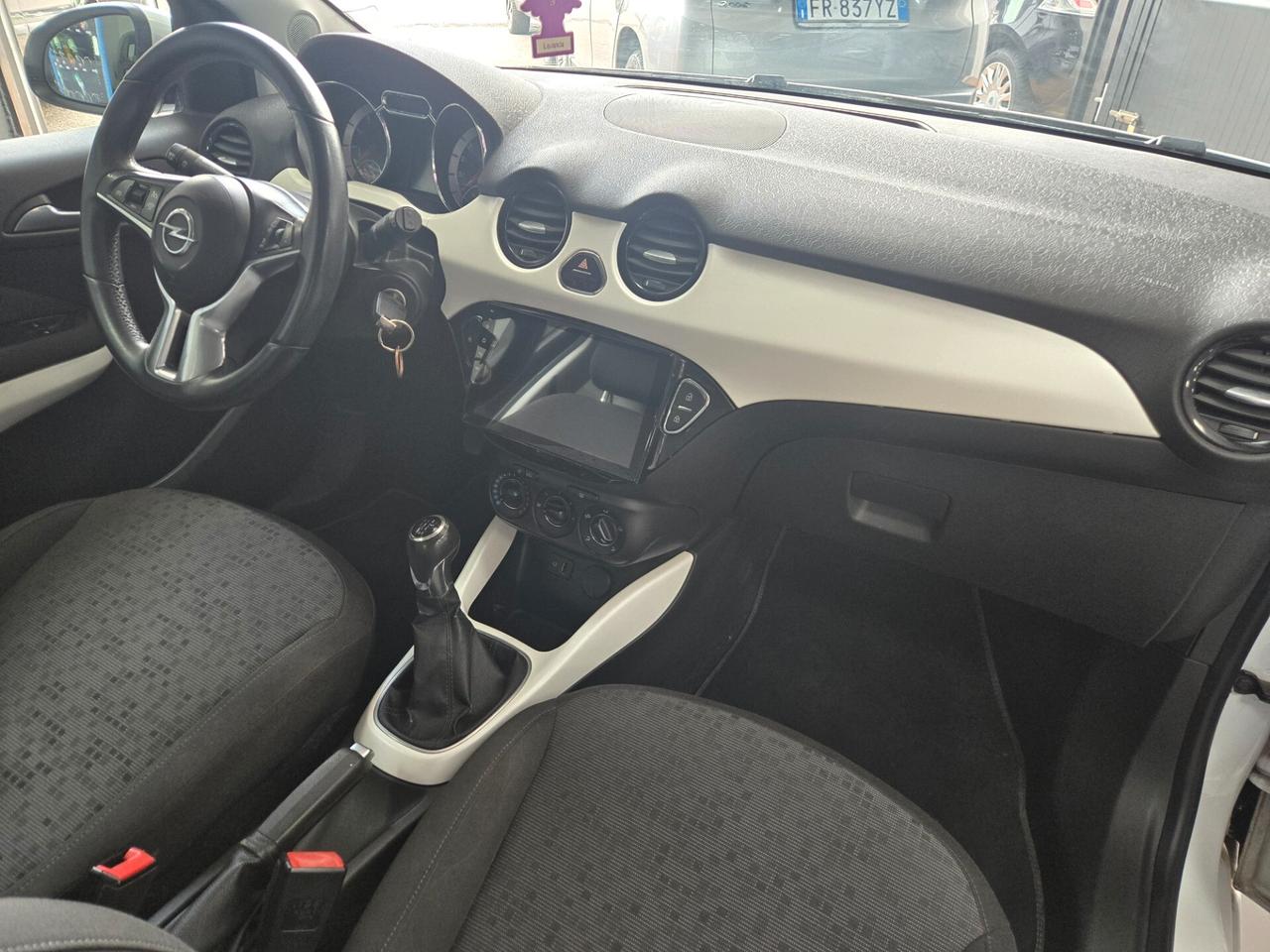 Opel Adam 1.2 70 CV