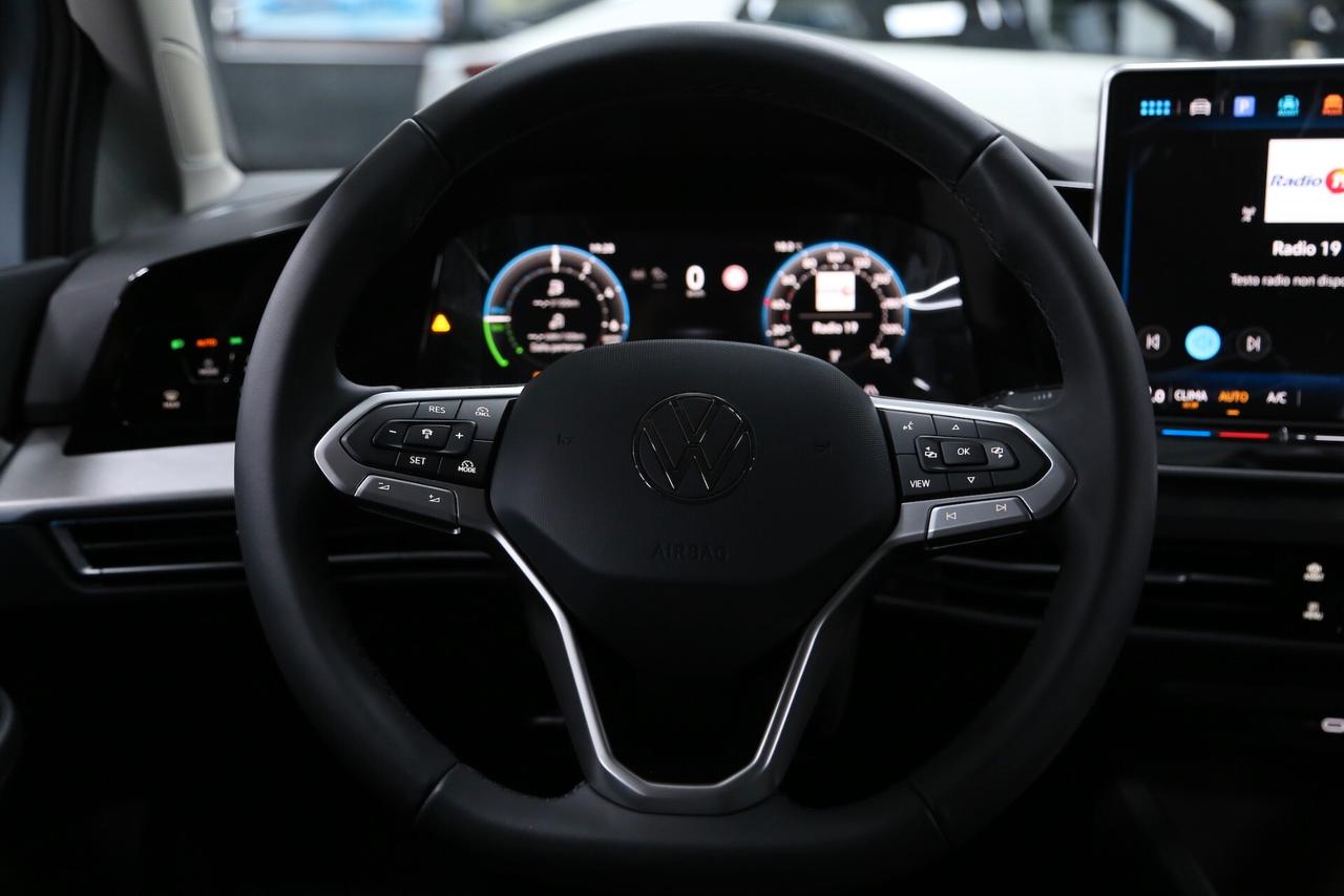Volkswagen Golf 1.5 TSI eHybrid DSG 204 cv Edition Plus