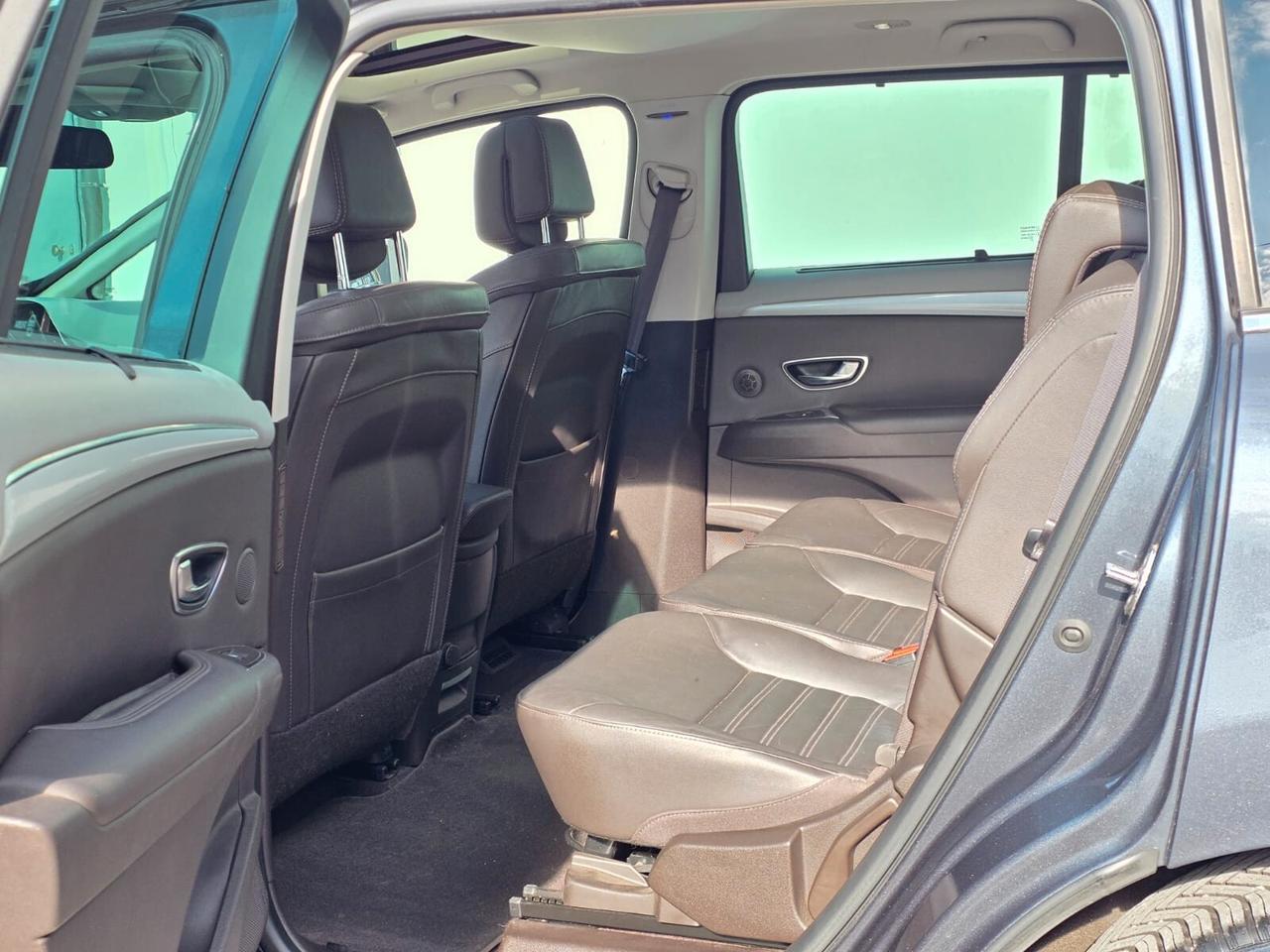 Renault Espace 2.0 DCI Initiale Paris 4Control