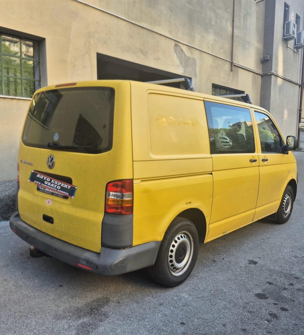 Volkswagen Transporter T5 California 2.0 TDI 2009