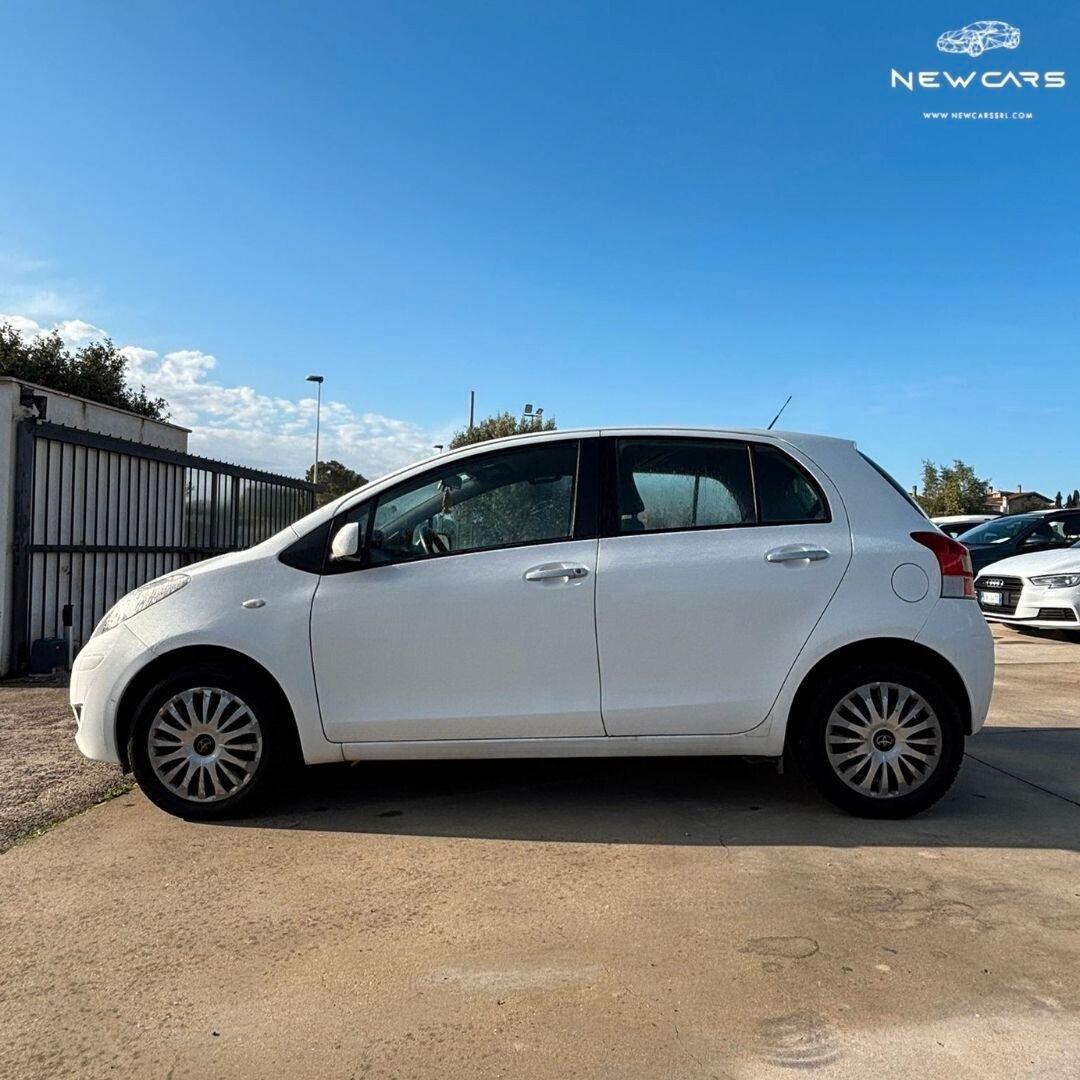 Toyota Yaris 1.0 5 porte Sol