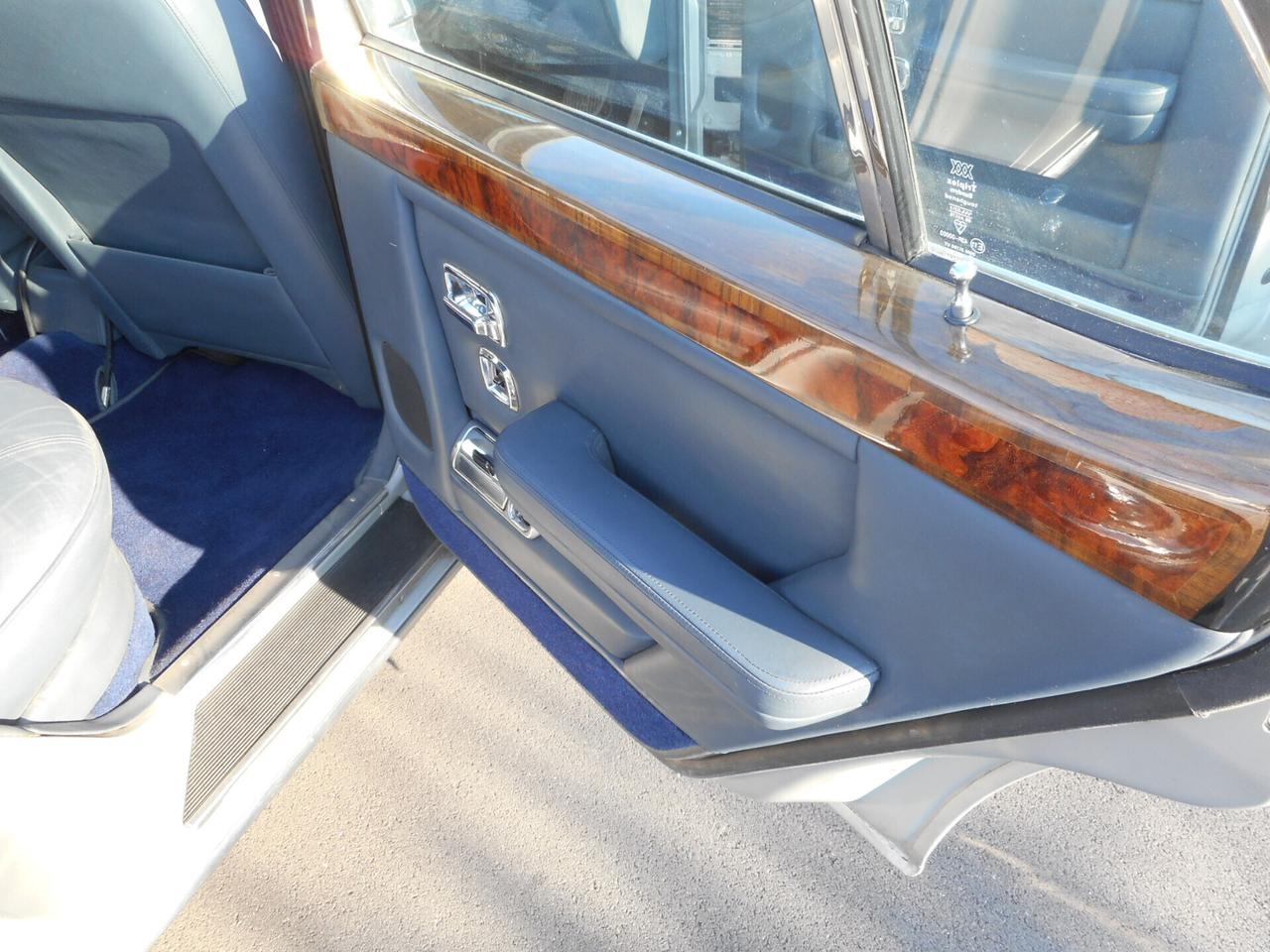 Rolls-Royce Silver Spirit