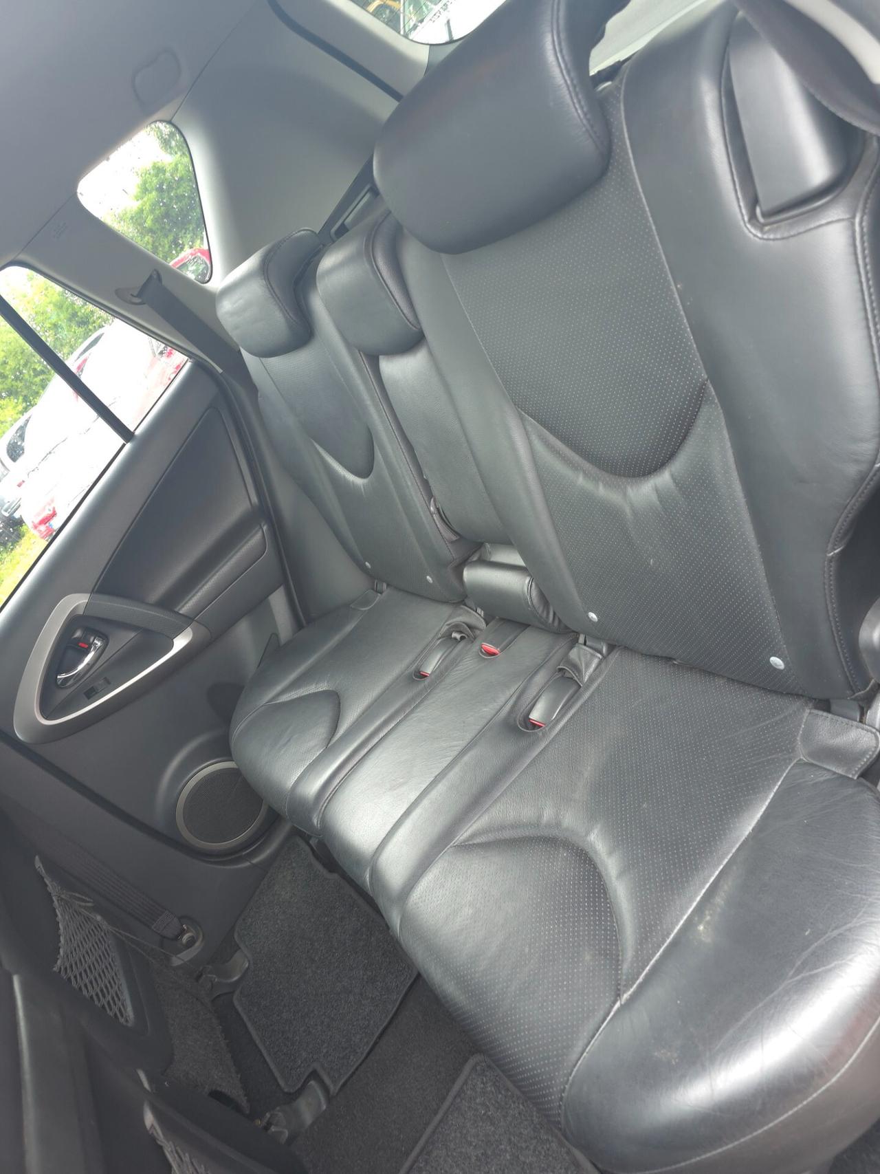Toyota RAV 4 RAV4 2.2 D-4D 177 CV Luxury