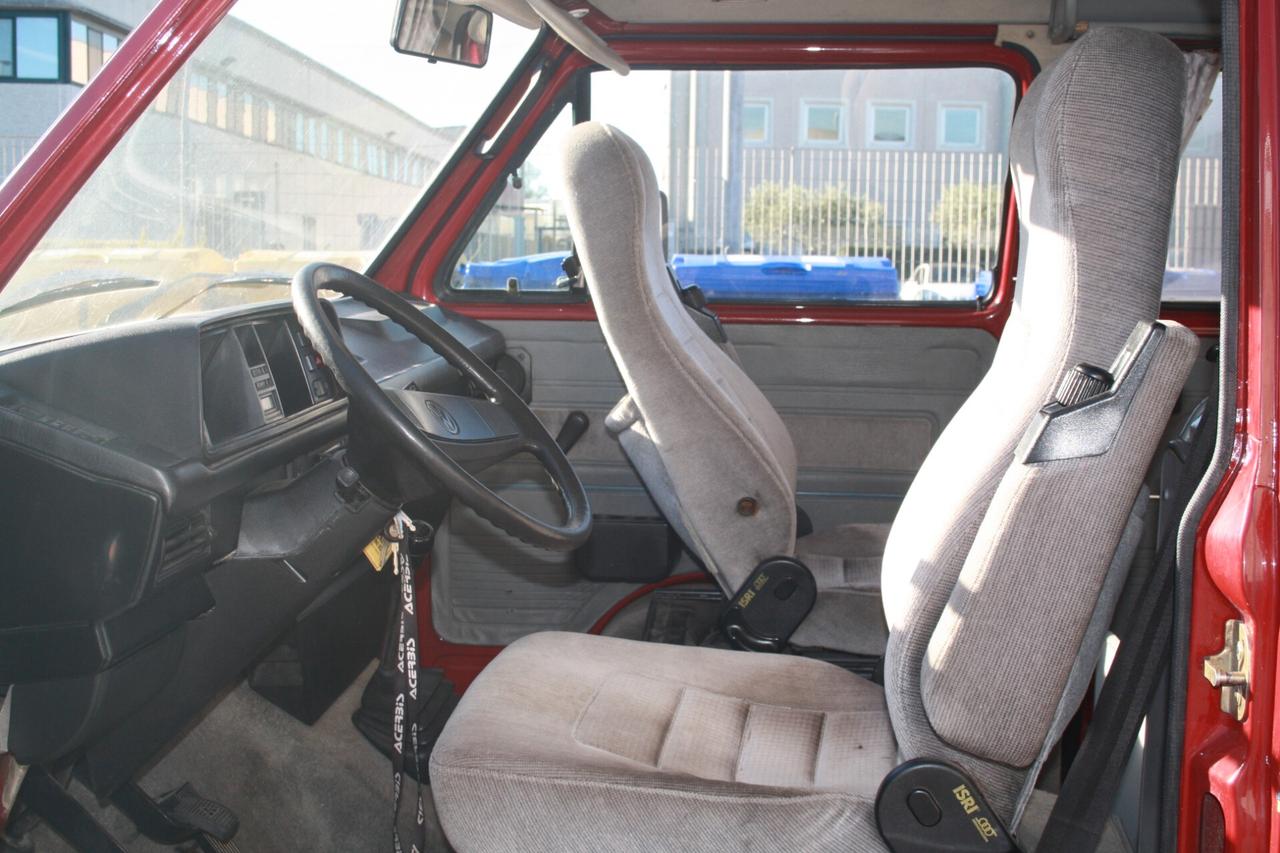 VOLKSWAGEN T3 CALIFORNIA WESTFALIA 1.6 T.D. DEL 1990 MOTORE RICONDIZIONATO