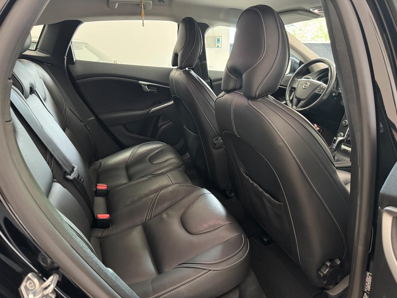 Volvo V40 Cross Country D2 Geartronic Business Plus