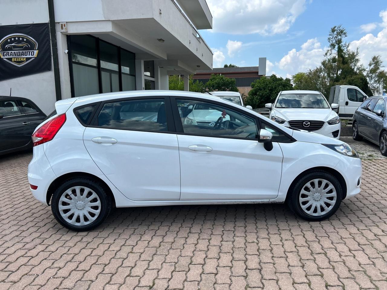 Ford Fiesta 1.4 5 porte Bz.- GPL Titanium
