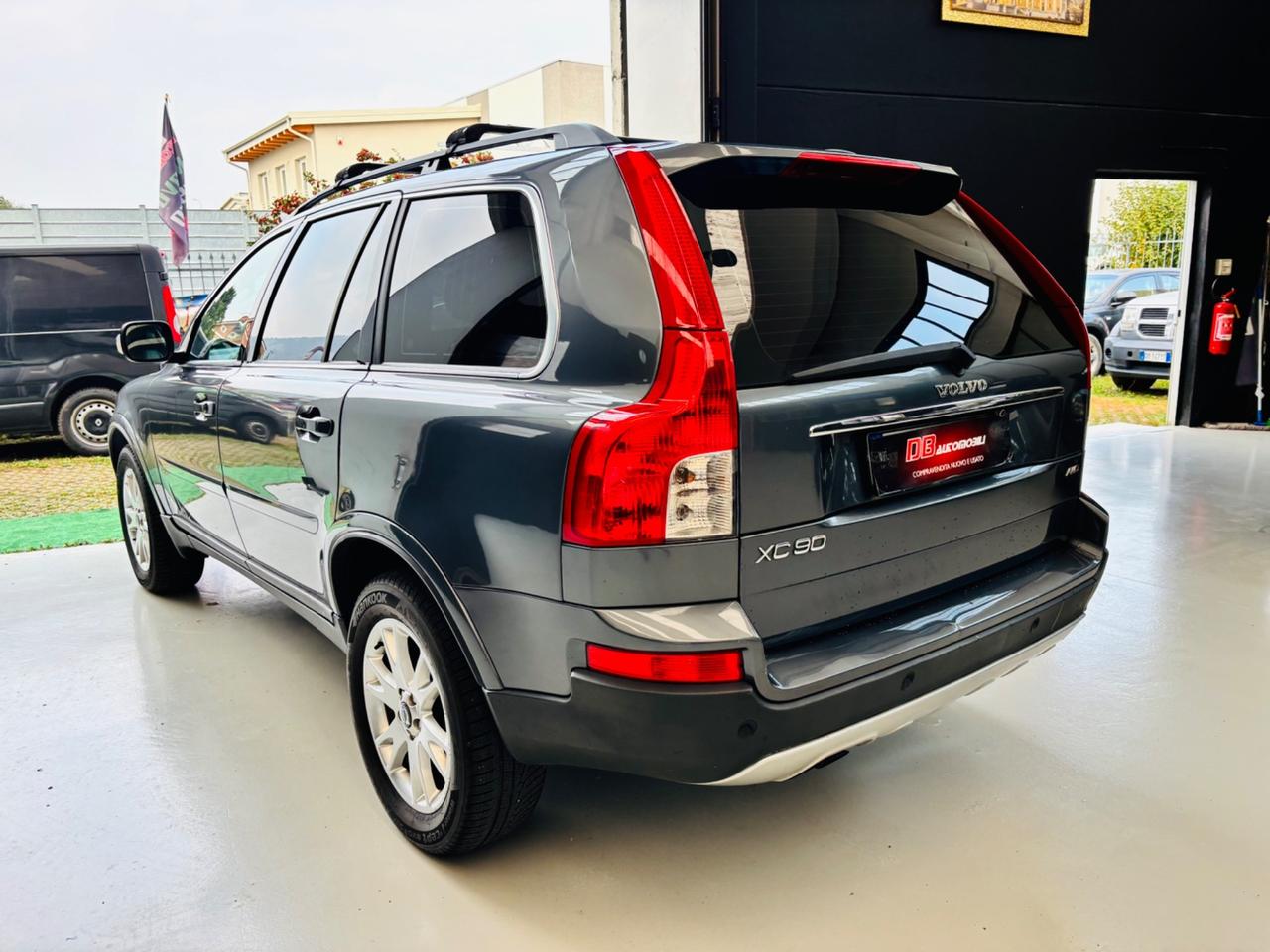 Volvo XC 90 XC90 2.4 D5 185 CV aut. AWD Executive