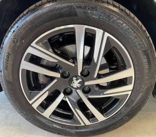 Peugeot 208 1.2 puretech Allure Pack 100Cv