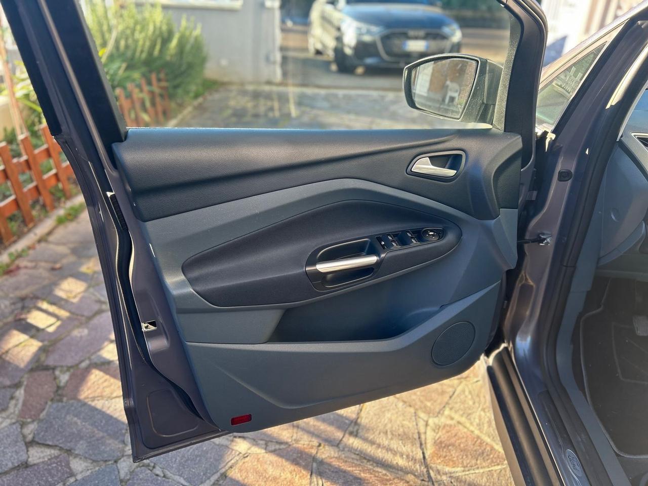 Ford C-Max Titanium 1.6 TDCi #8279