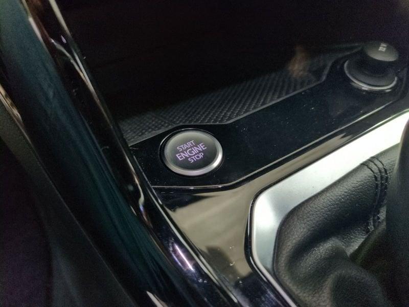 Volkswagen T-Roc 1.5 TSI ACT DSG R-Line