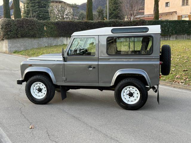 LAND ROVER Defender 90 2.4 S TD4 Station Wagon