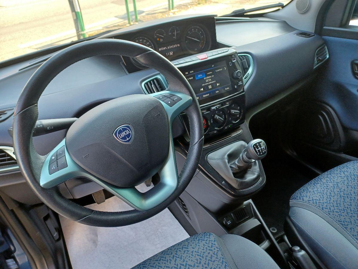 LANCIA - Ypsilon - 1.0 FireFly 5p. S&S Hybrid Oro