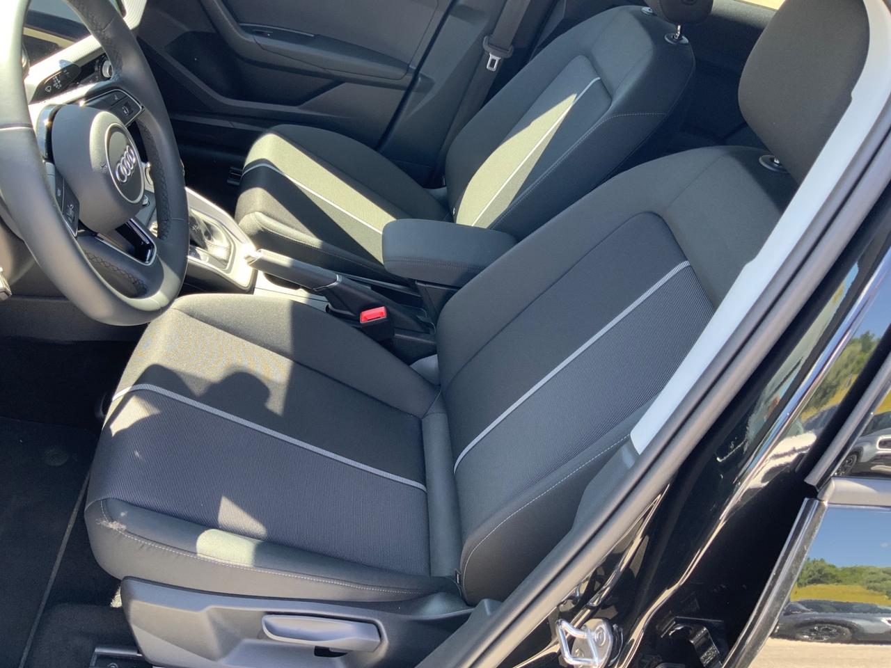 Audi A1 allstreet 30 TFSI S tronic Identity Contrast